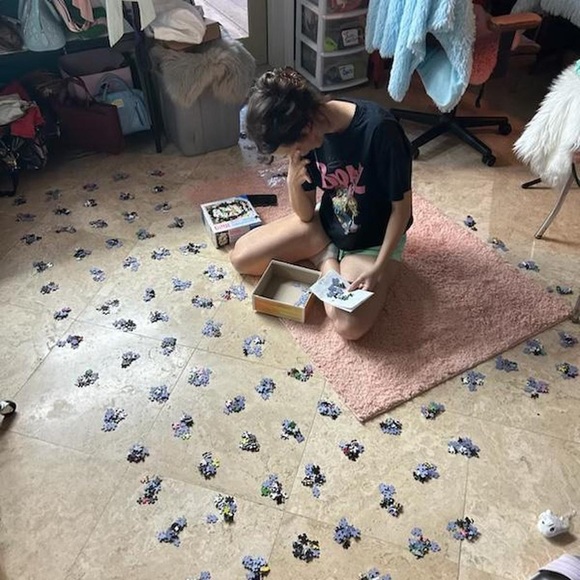 Ed Hardy Rare Y2k Puzzle by Ravensburger 🎲 “Love is a Gamble” - Picture 5 of 7